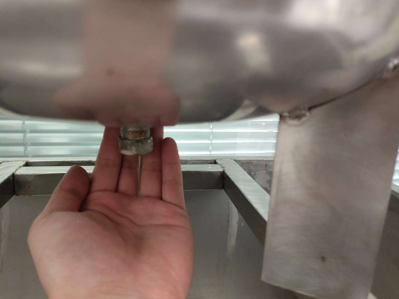 使用壓力罐后，怎么能簡單快捷的清潔壓力罐內部？